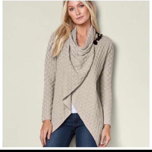 Gorgeous Venus waffle knit cardigan / wrap. - Picture 2 of 8